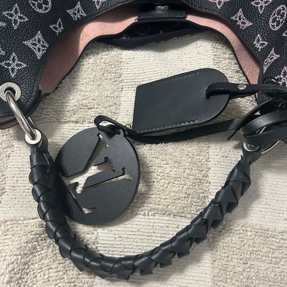 Louis Vuitton Carmel Mahina Hobo + Zippy Wallet + Bandeau – Rare Set - Picture 8 of 15